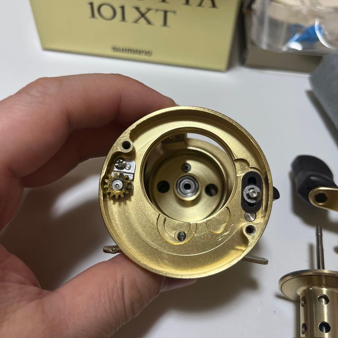 シマノ　カルカッタ　101XT