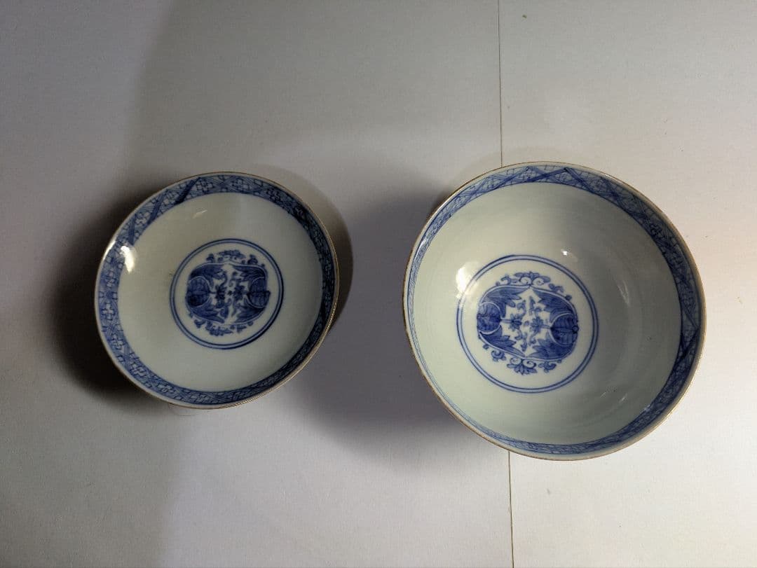 古伊万里、金蘭手、復刻版、『色絵三方唐草菊文蓋付碗』５客、銘「富貴長春」有、箱無