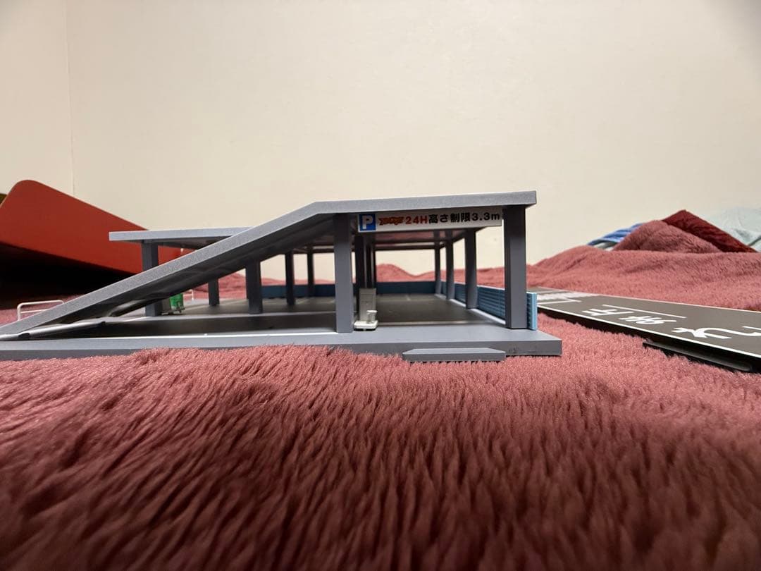 拓意 XCARTOYS 立体駐車場 1/64 ジオラマ 1層2段駐車場