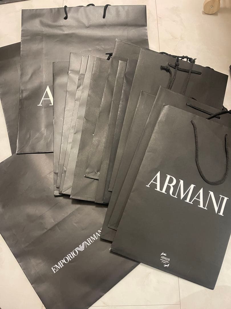 エンポリオ　アルマーニ　紙袋31枚セット　まとめ売り　アルマーニエクスチェンジ