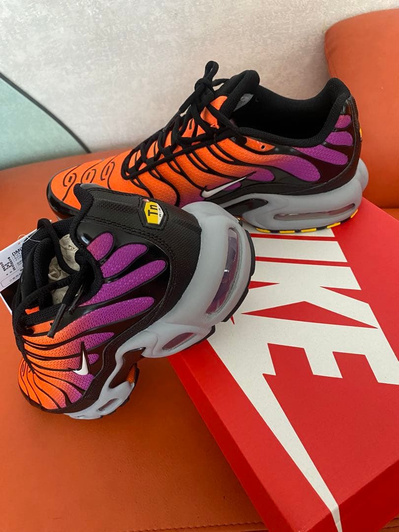 Nike Air Max Plus オレンジ/ブラック/パープル