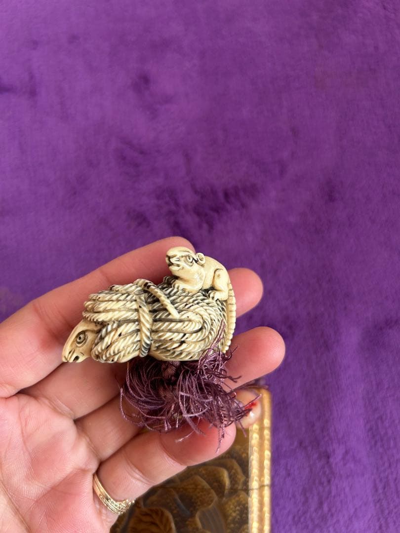 印籠 虎 絵柄 根付 二匹の鼠 縁起物 薬入れ 小物入れ