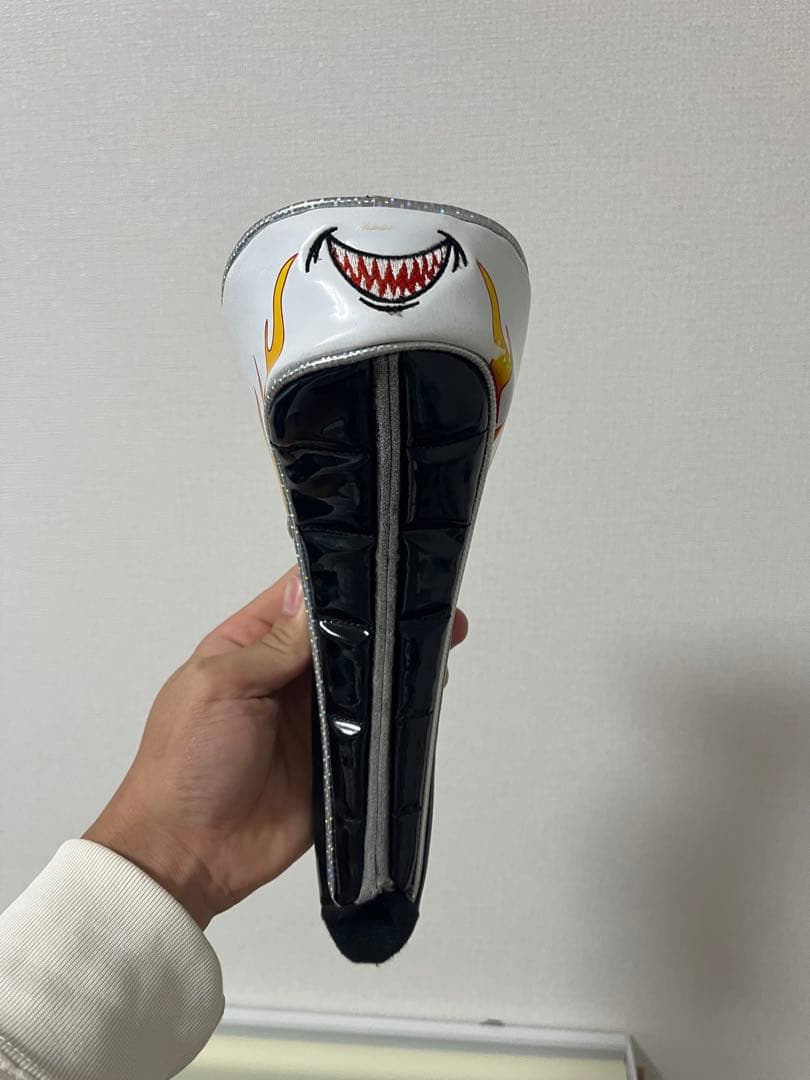 スリクソンキャディバック　ガオモンスター　ヘッドカバー、アイアンカバー、フード付