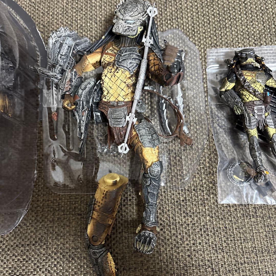 N*M様 プレデター フィギュア3体