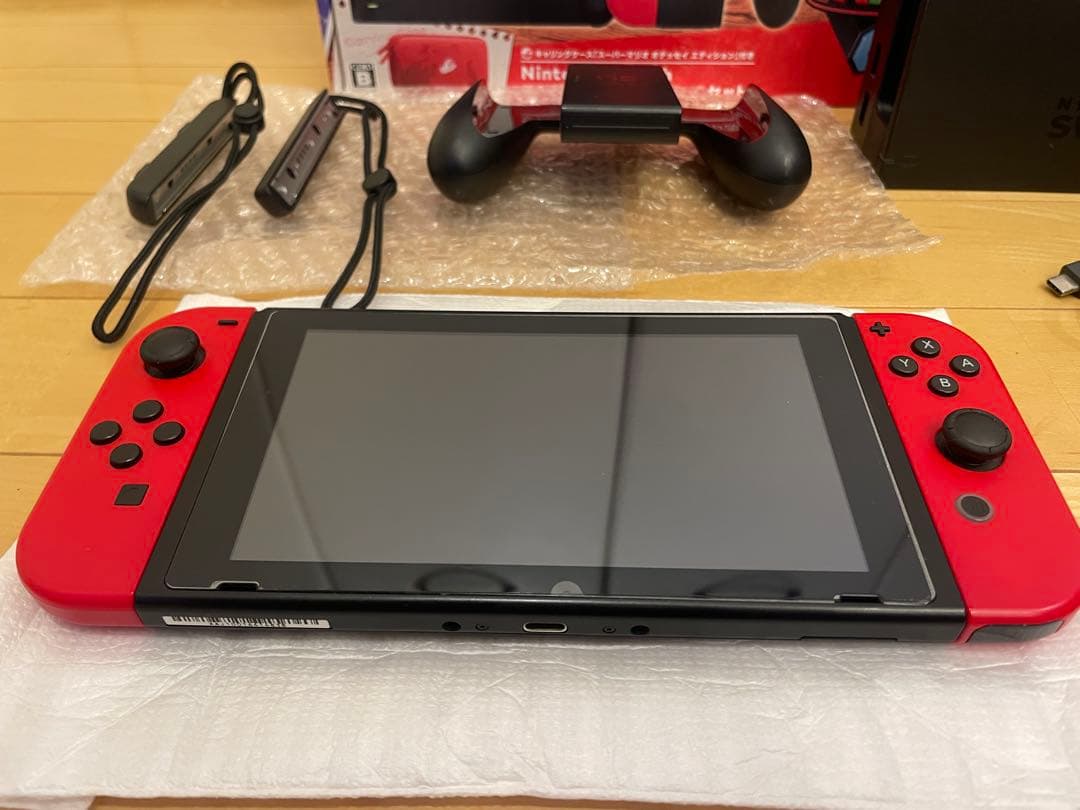 Switch Nintendo Switch本体 レッドJoy-Con