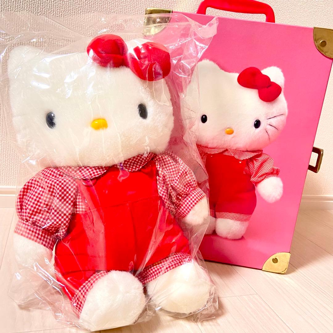 希少！新品 サンリオ キティ 数量限定 シリアルナンバー ぬいぐるみ レトロ
