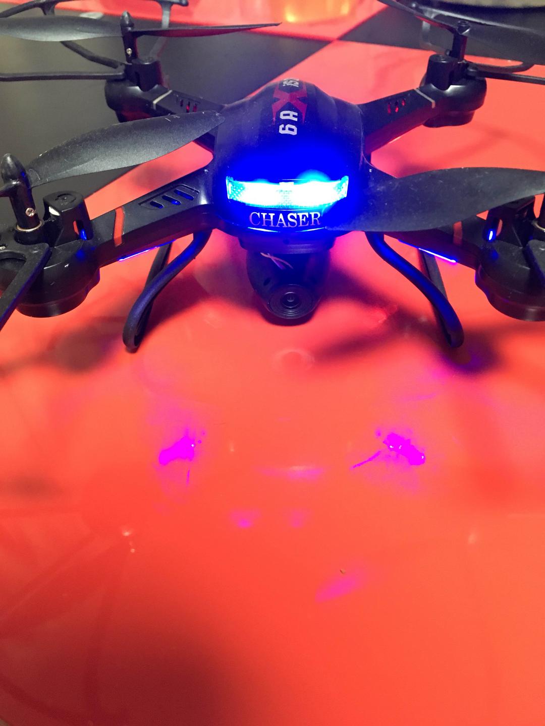 カメラ付きドローン