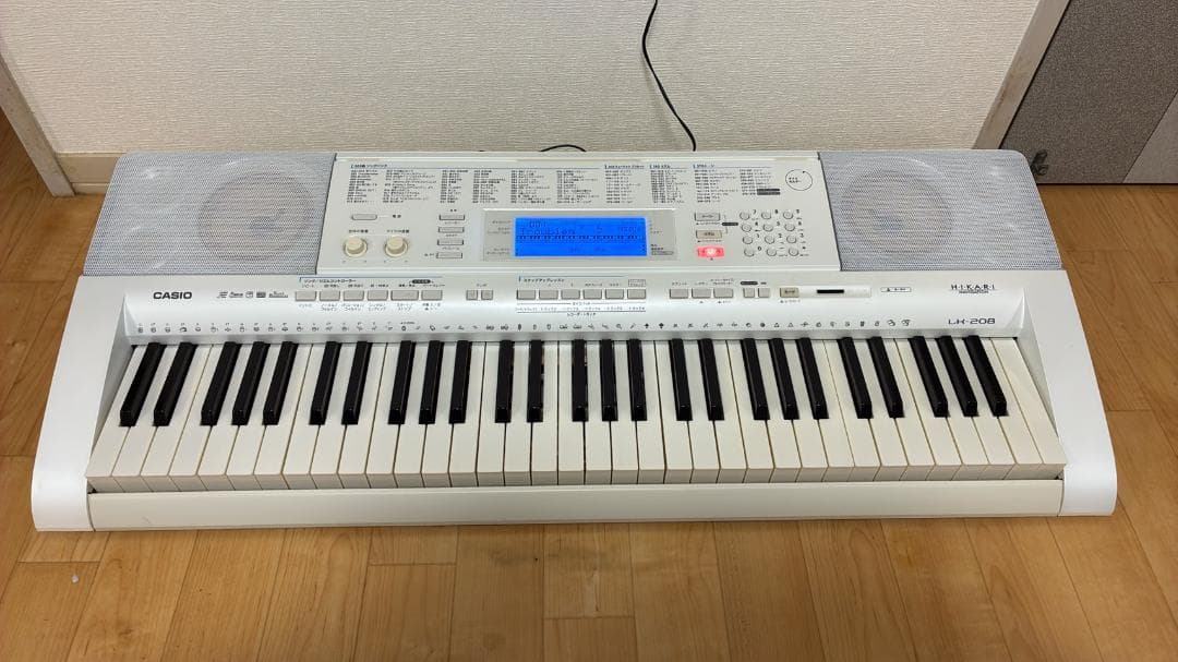 【美品】電子ピアノ CASIO LK-208 光ナビゲーション スタンド付き