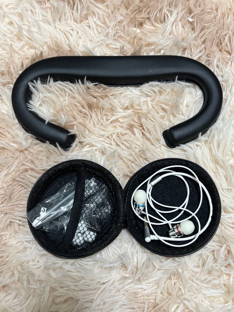  Quest 2（256GB）＋ ANKER 充電機能付きスタンドセット