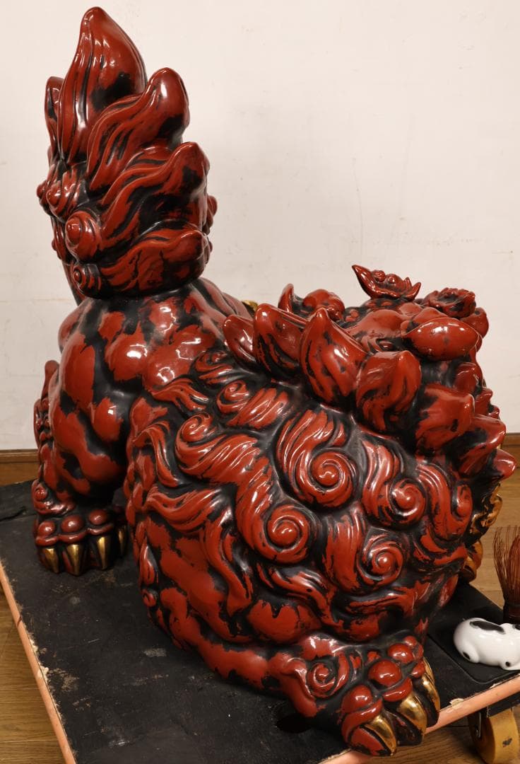 九谷焼　特大　九谷 八幡窯 須栄義 銘　玉獅子　置物　高さ60㎝　重さ30㎏