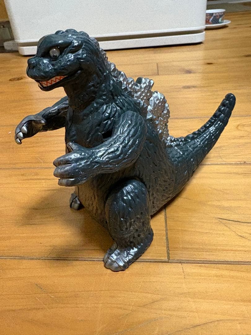 お宝　昭和レトロ 4３年前 1983年バンダイ日本製　　稼働品キャラコンゴジラ