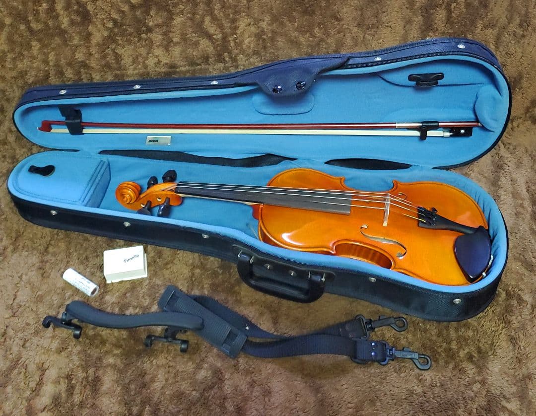 ​チェコ製 ARS 024A 4/4 バイオリン フランス製弓　GEWAケース