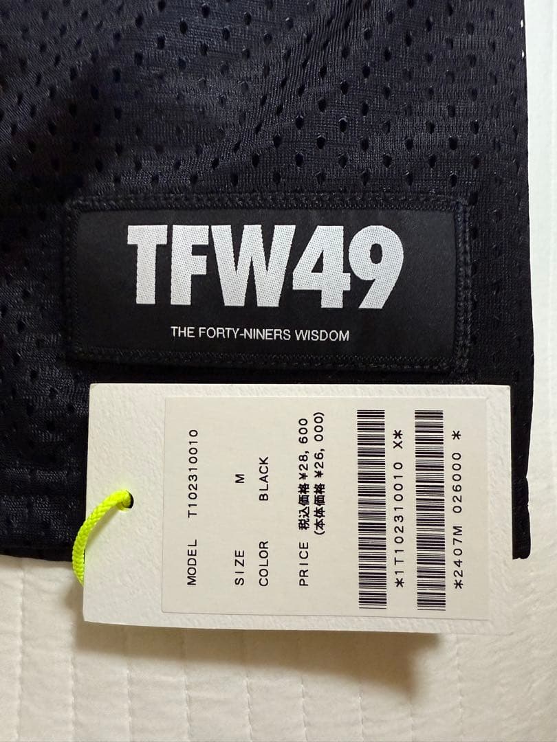 ☆新品未使用☆TFW49 ゴルフシャツ　※上着のみ