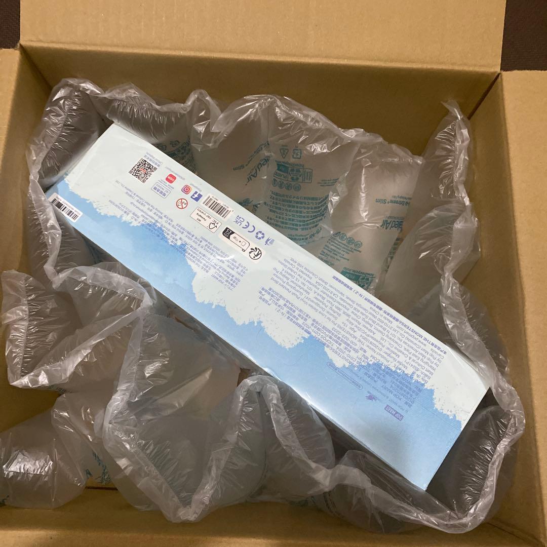 POPMART LABUBU PIN FOR LOVE 1 箱