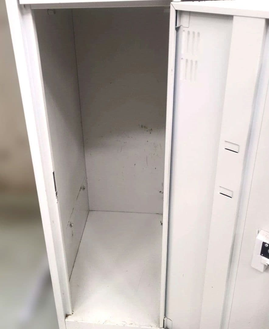 縦型オフィスロッカー 6人用 鍵付4ヵ所