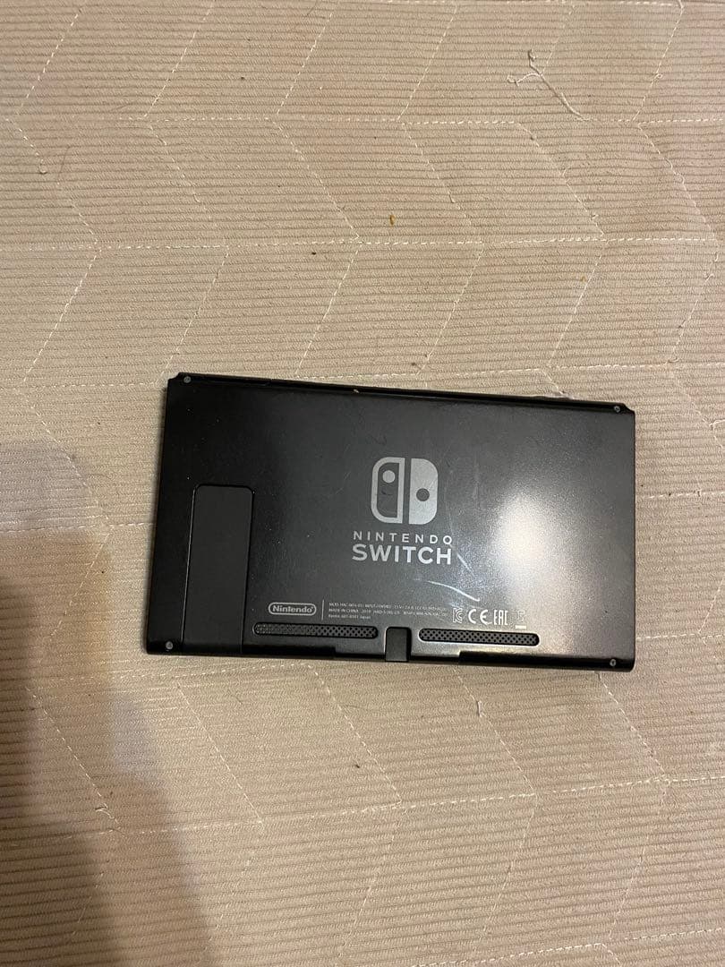 ◆動作確認済◆ Nintendo Switch 本体のみ 傷あり ジョイコンなし