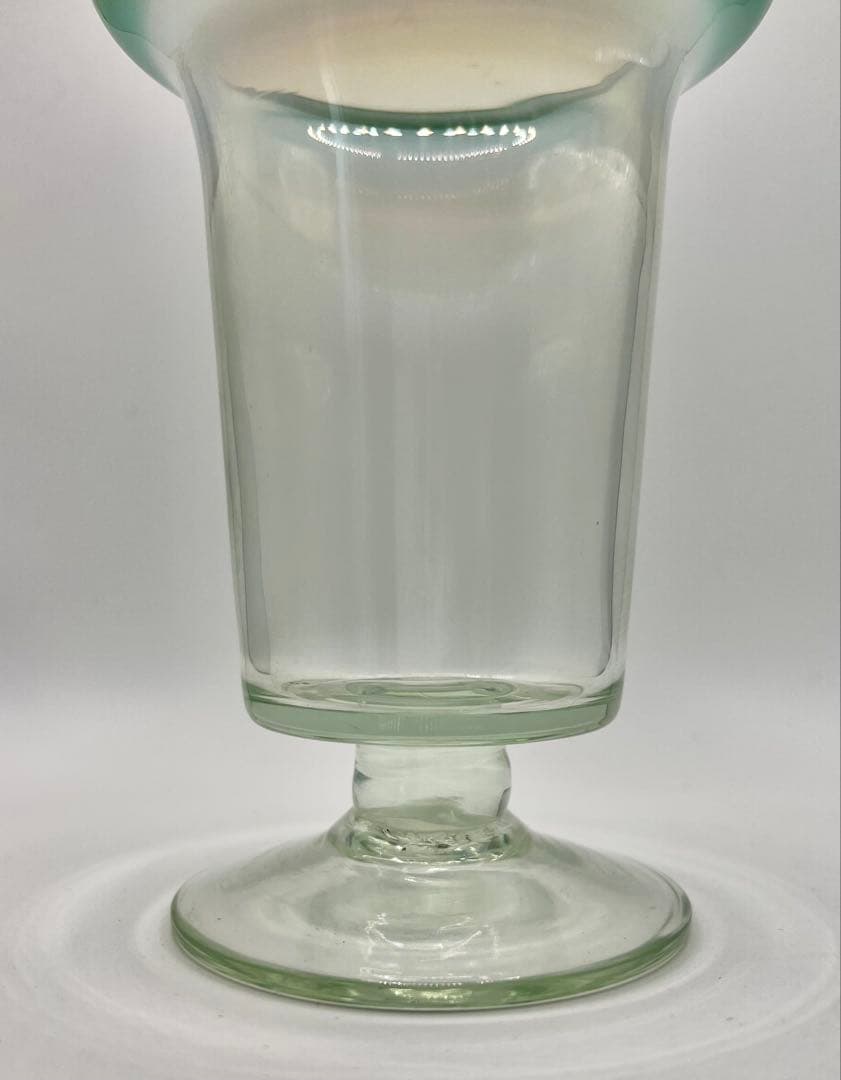 大正ロマン　変わり種　筒長氷コップ　乳白緑　アンティーク　古道具