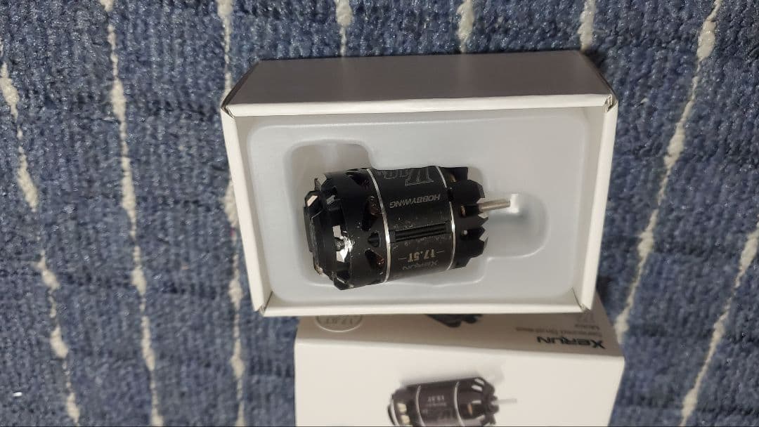 HOBBY WING XERUN V10 G4 17.5T チタンローター入り