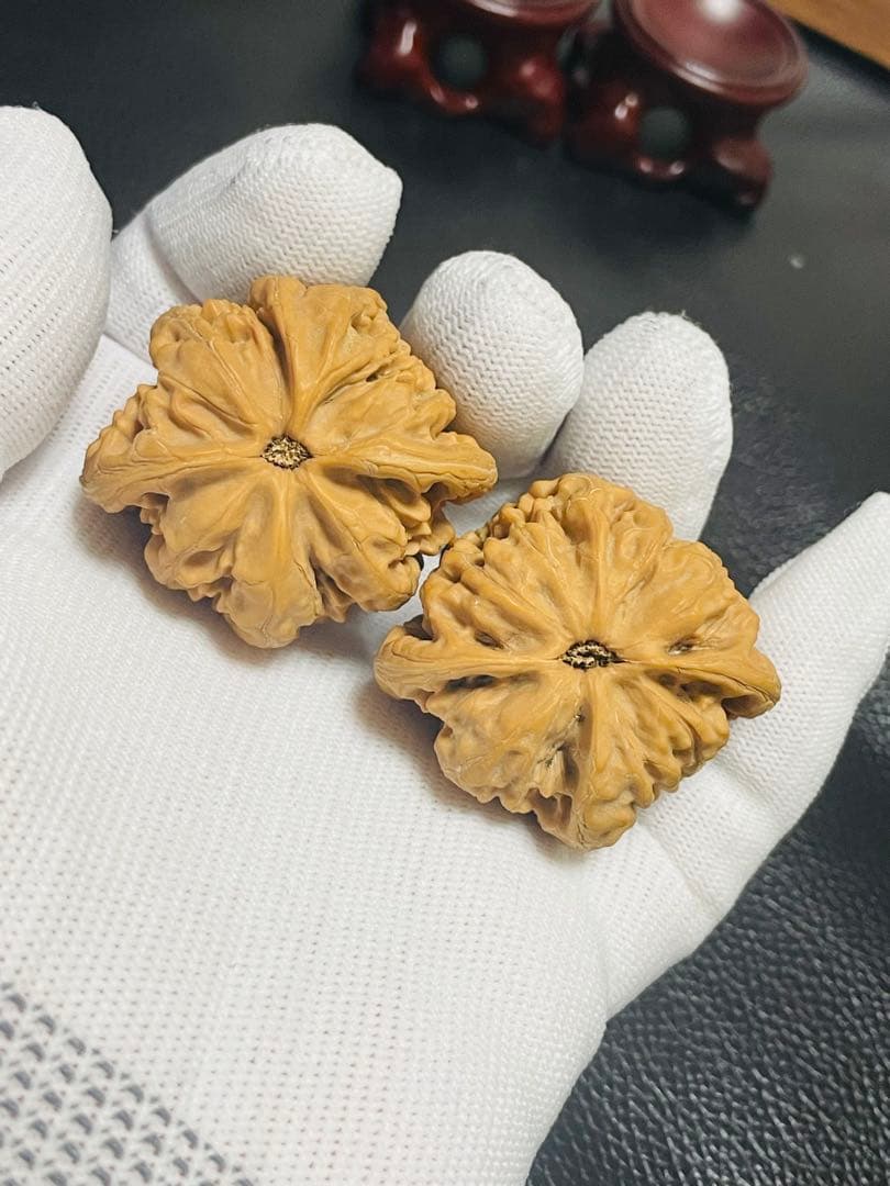 厚揚げNo.411❤️遊ぶクルミ　文玩核桃 希少変高級種平谷九龙