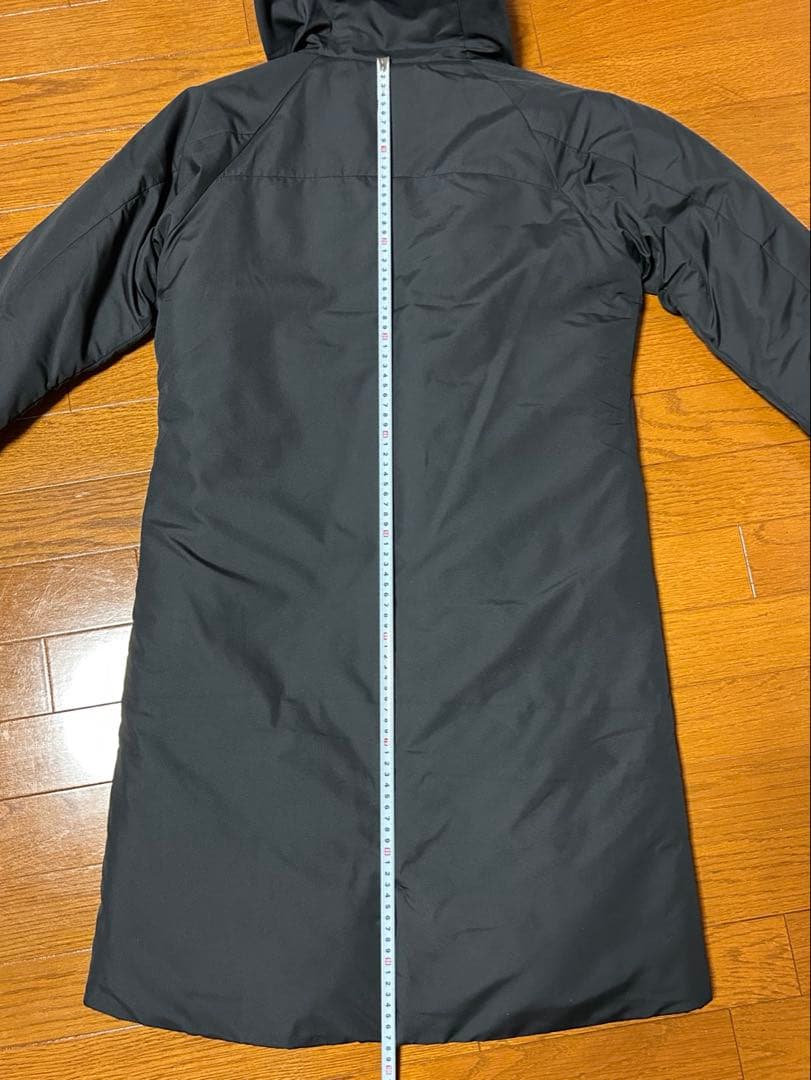 【美品】Under Armour ベンチコート レディースM サイズ ブラック