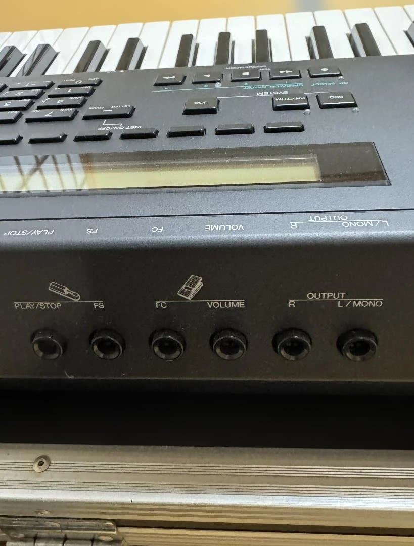 Yamaha V50 デジタルシンセサイザー