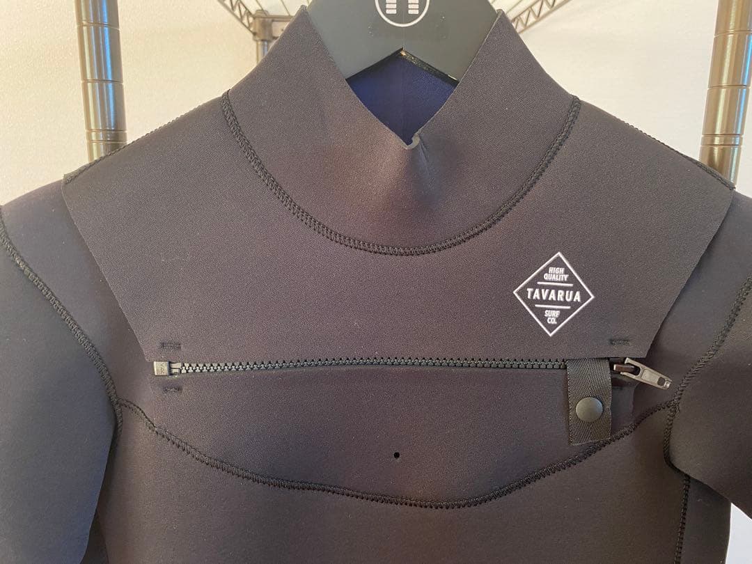 新品　未使用　TAVARUA タバルア ウェットスーツ