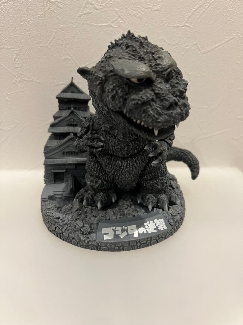 美品　デフォリアル ゴジラ1955 大阪城ジオラマセット　限定