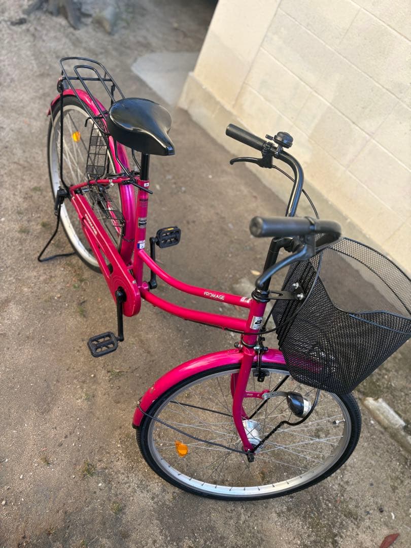 可愛いピンクで、新品タイヤのママチャリ(26㌅)お届けします！お引き取りも可能。