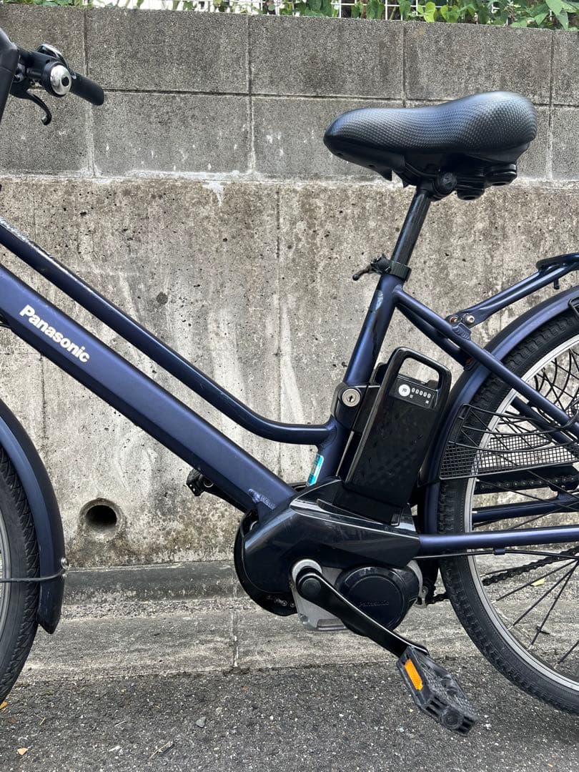 パナソニック　電動アシスト自転車 ネイビー 前バスケット付き