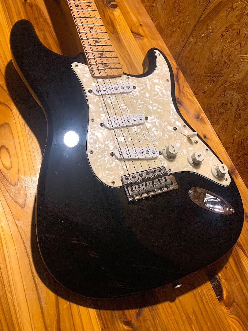 Fender Mexico | POWERHOUSE (ミッドブースター搭載)