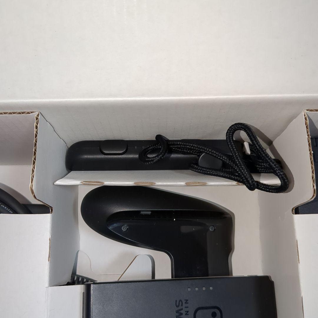 美品　Nintendo Switch 本体 　ジョイコン付き
