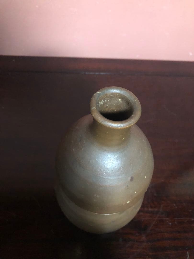 蔵にあった大振りの瀬戸鉄釉瓢形徳利古箱付