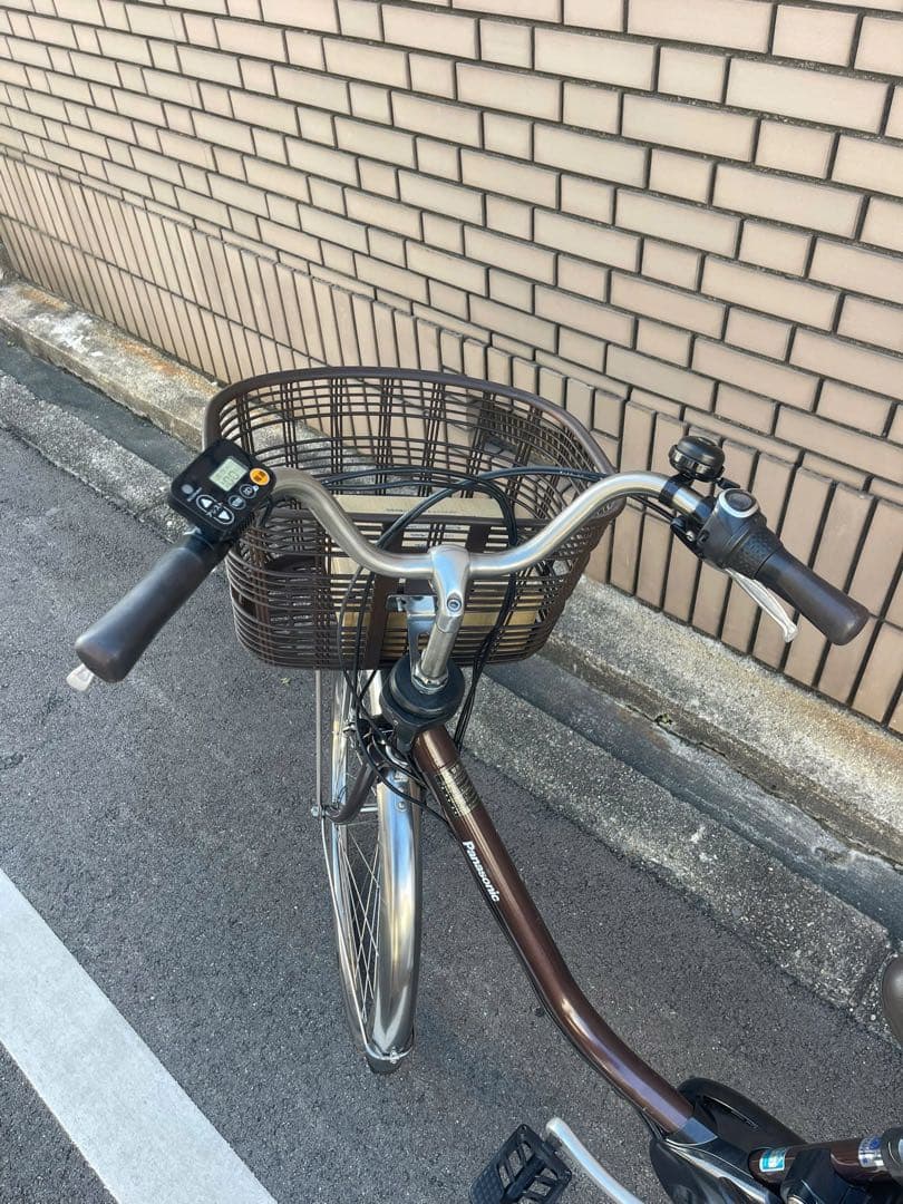 16Ah パナソニック電動アシスタント自転車26インチ。充電器箱付き