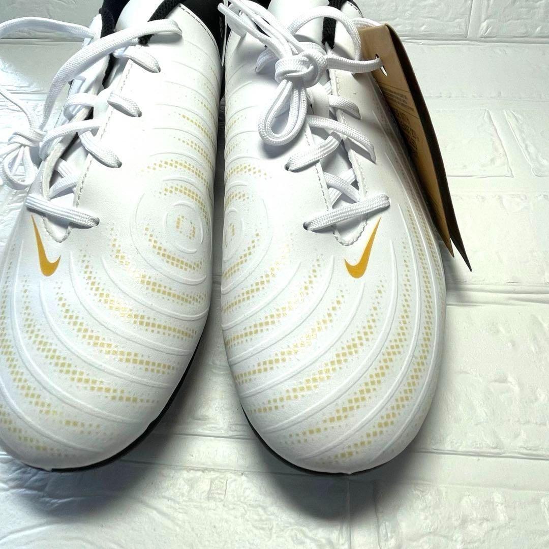 Nike サッカーシューズ　スパイク 白/黒/ゴールド　Phantom GX2