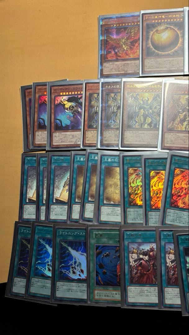 サ*ン様 遊戯王 引退セットまとめ売りプレイマット付き