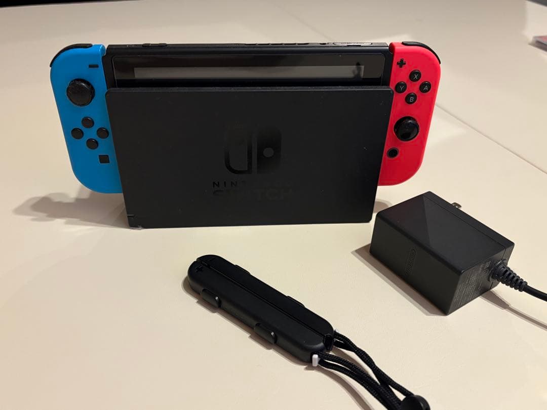 【美品】任天堂　Switch本体