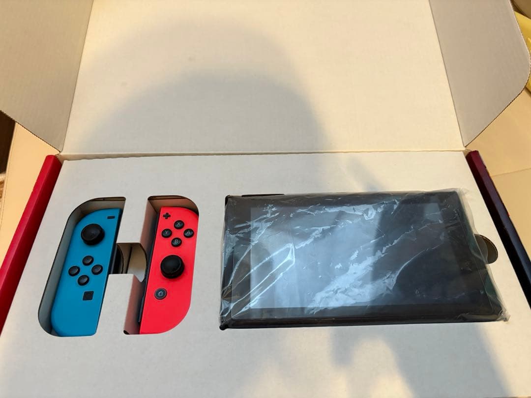 【美品】任天堂　Switch本体