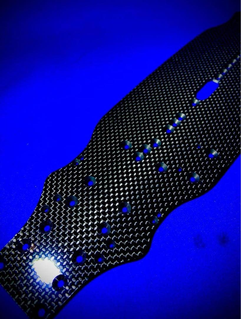 AXON TC10/3 用　カーボンシャーシ RC 蕨山Carbon