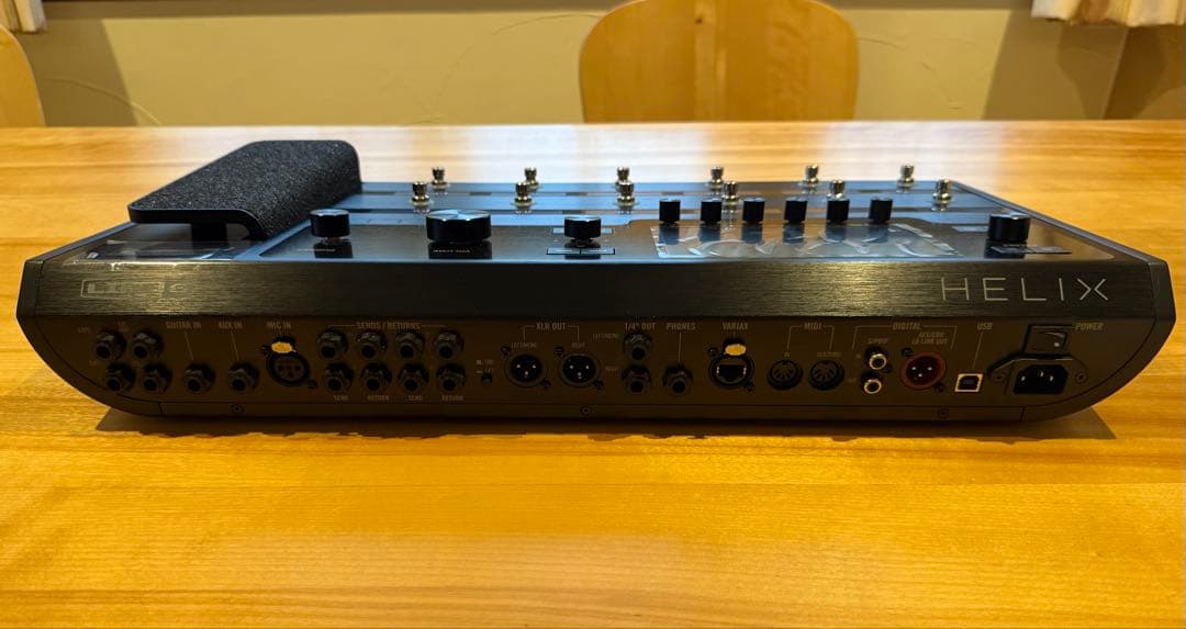 LINE6 HELIX FLOOR (2025年新品購入品)