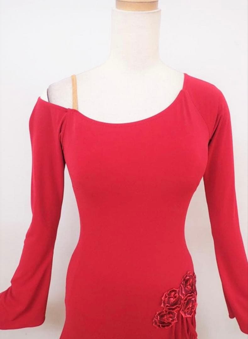 超美品【チャコット】赤/黒/花モチーフ/ラテン/ドレス/社交ダンス