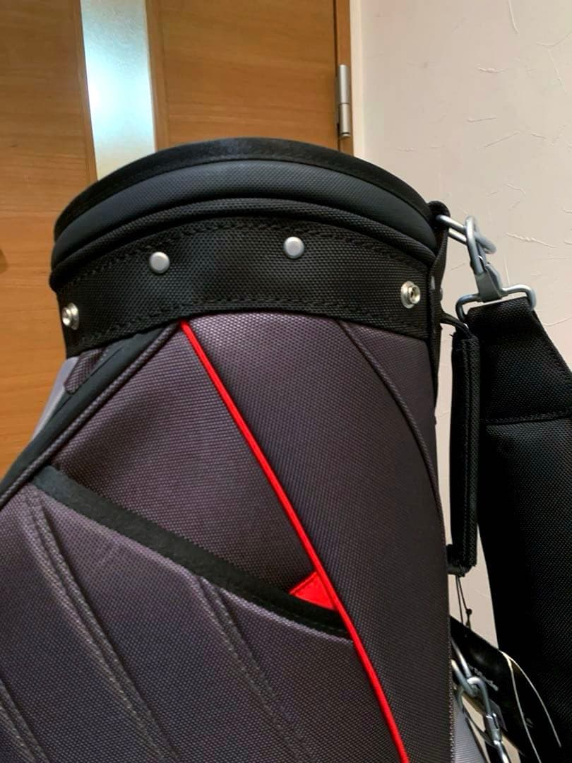 希少　新品未使用　非売品　アウディ　テーラーメイド　キャディバッグ