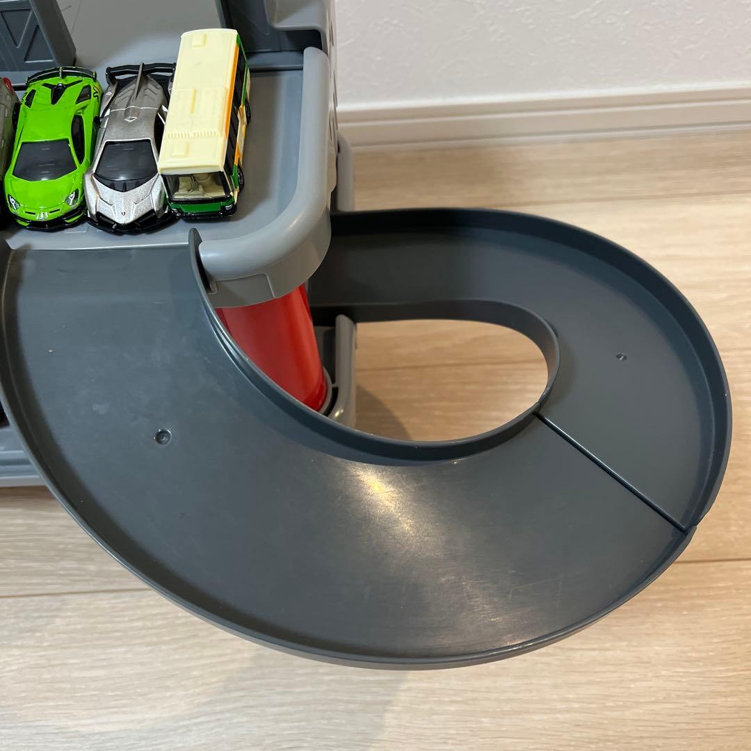 2WAYでなが～くあそべる はじめてトミカ ちゅうしゃじょうセット　車12台