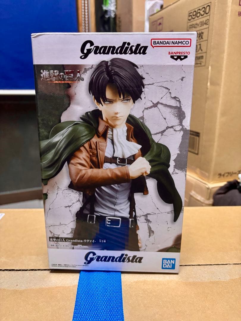 一番くじ 進撃の巨人 リヴァイ & 超大型巨人フィギュア ねんどろいど 2種他