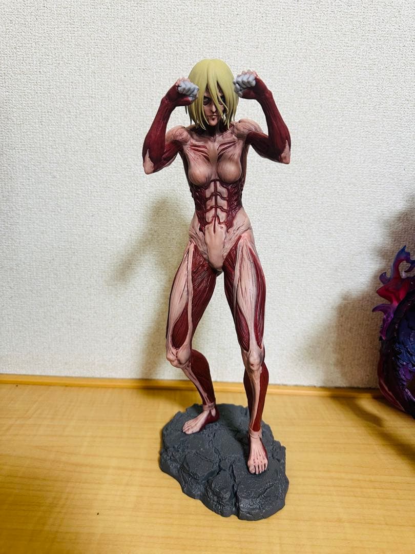 一番くじ　進撃の巨人　壁の外の世界　A賞　女型の巨人