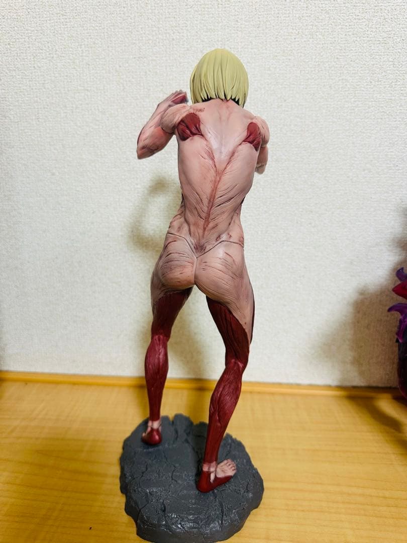 一番くじ　進撃の巨人　壁の外の世界　A賞　女型の巨人