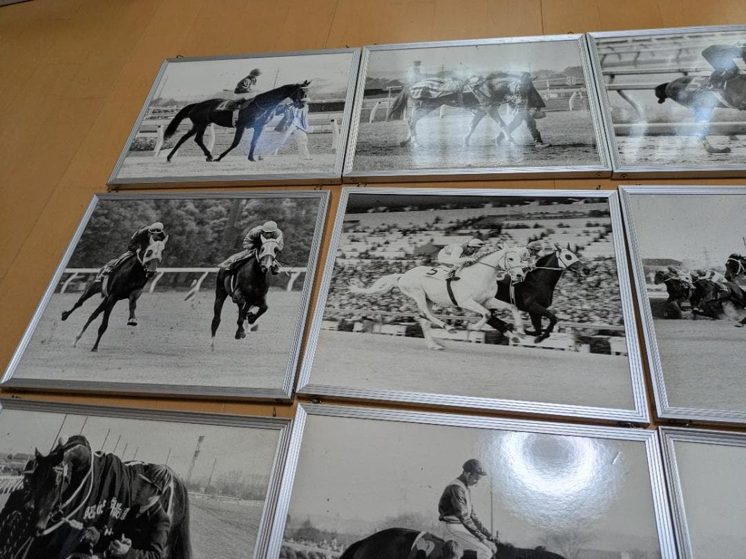 フレーム入り昭和の競馬の貴重な写真