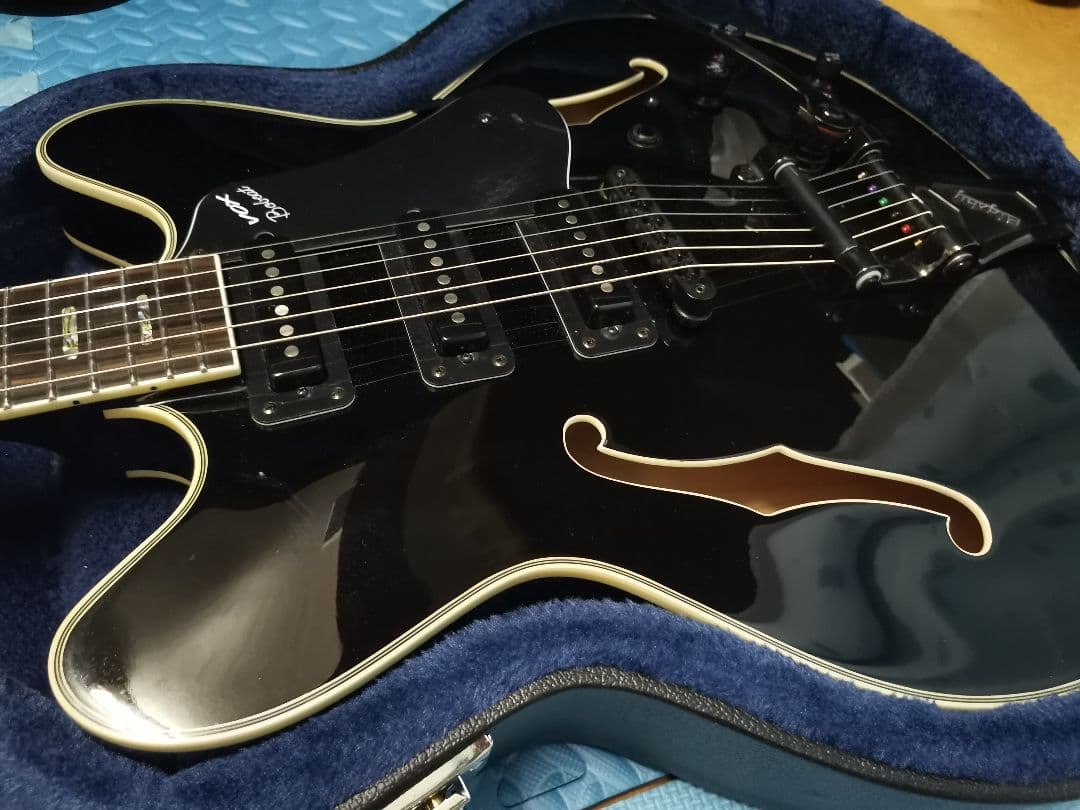 VOX Bobcat S66 with Bigsby ジェット・ブラック