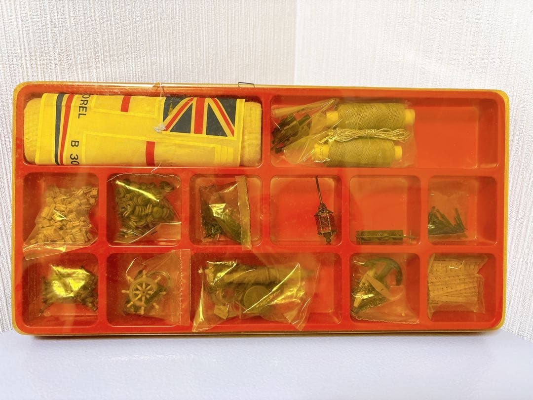 エンデバー 1768 1:60スケールモデルキット