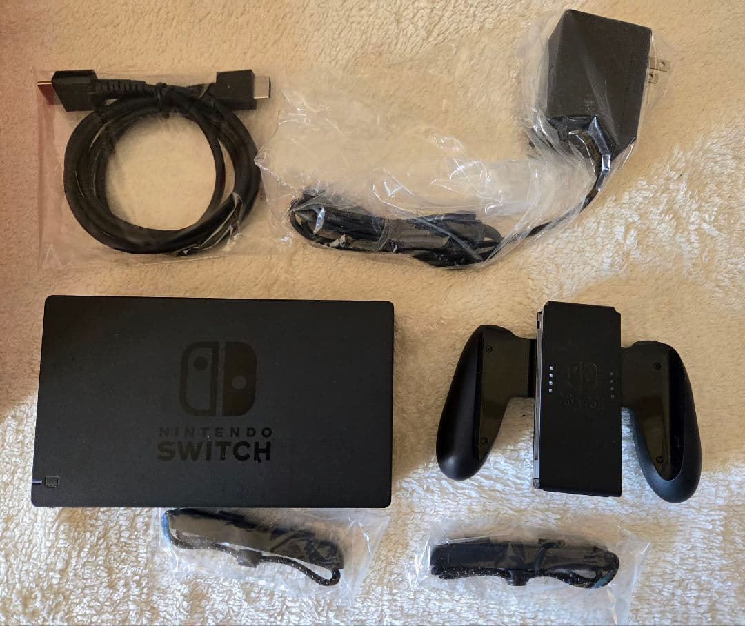 Nintendo Switch ネオンブルー・ネオンレッド