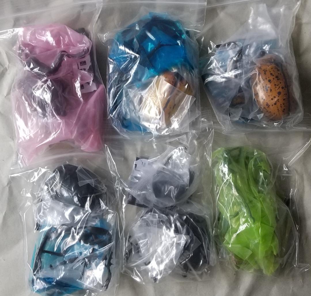 ガシャポン　いきもの大図鑑　かぶとむし くわがた かまきり サソリ　セット